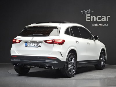 2025 Mercedes-BENZ GLA — фото 3