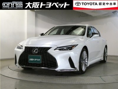 LEXUS IS - 1
