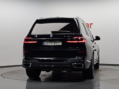 صورة 4 لـ 2024 BMW X7