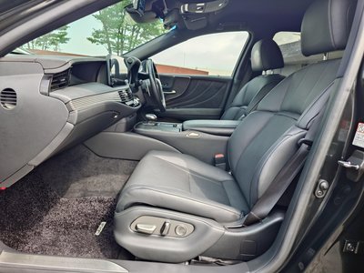 2021 Lexus LS — миниатюра 22