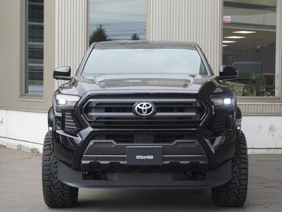 TOYOTA TACOMA - 2