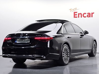 2022 Mercedes-BENZ S-CLASS photo 3