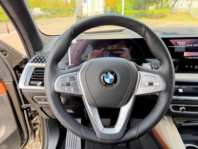 2026 BMW X7 thumbnail 15