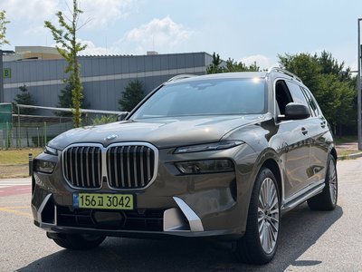 2026 BMW X7 照片 1