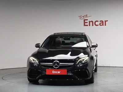 MERCEDES-BENZ E-CLASS - 2