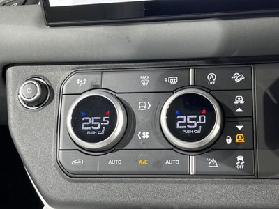 LAND ROVER DEFENDER - 5