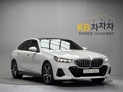 صورة 6 لـ 2025 BMW 5 SERIES