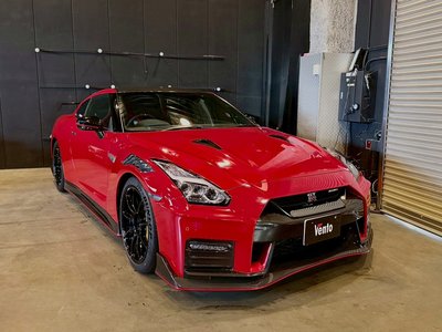 NISSAN GT-R - 2