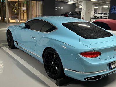 BENTLEY CONTINENTAL - 4