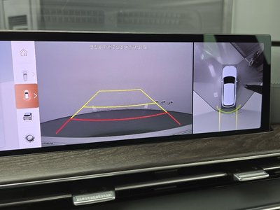 2025 Genesis GV80 thumbnail 17