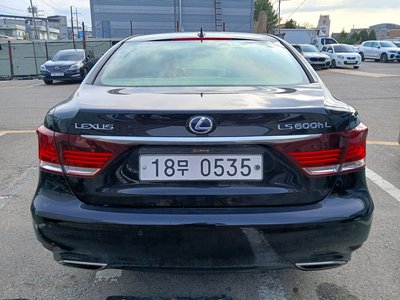 LEXUS LS - 3