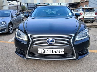 LEXUS LS - 4