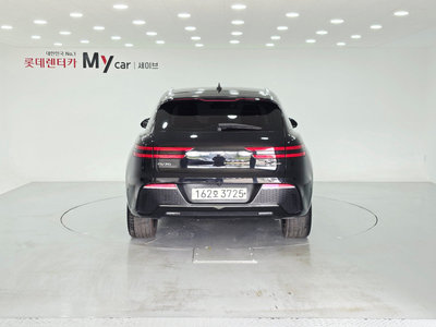 صورة 3 لـ 2021 Genesis GV70