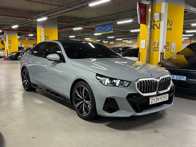 BMW 5 SERIES - 2