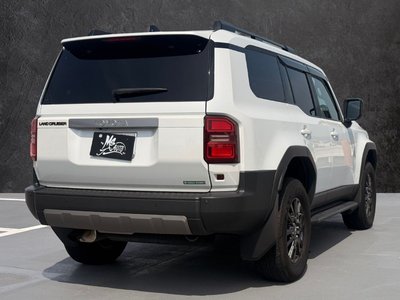 TOYOTA LAND CRUISER 250 - 7