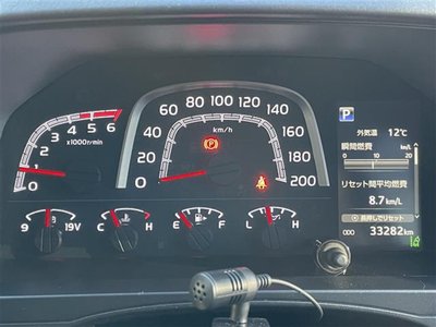 TOYOTA LAND CRUISER 70 - 4