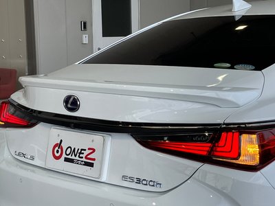 صورة 8 لـ 2020 Lexus ES