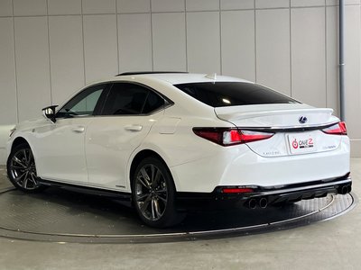 صورة 3 لـ 2020 Lexus ES