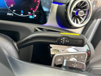 MERCEDES-BENZ CLA - 10