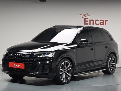 AUDI Q7 - 1