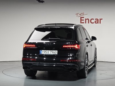 AUDI Q7 - 4