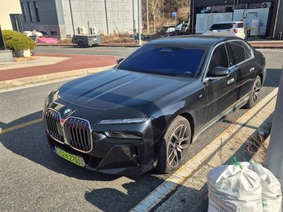 BMW 7 SERIES - 2