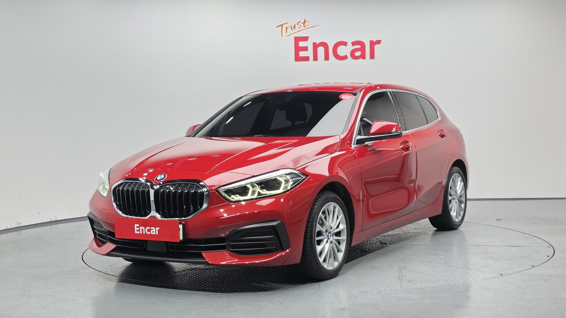 BMW 1 SERIES - View 1