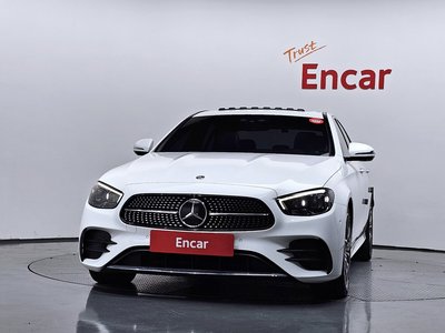 2020 Mercedes-BENZ E-CLASS photo 2