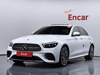 2020 Mercedes-BENZ E-CLASS photo 1