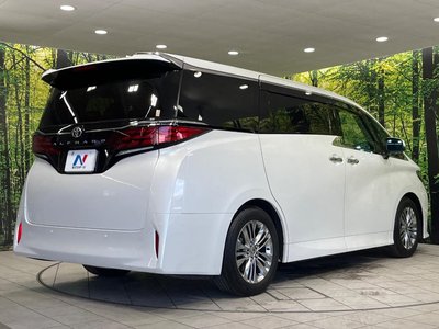 2025 Toyota ALPHARD — миниатюра 18