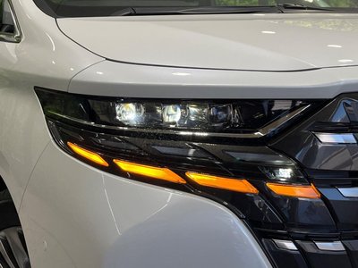 2025 Toyota ALPHARD — миниатюра 13