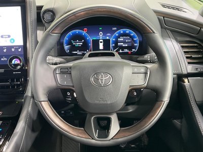 2025 Toyota ALPHARD — миниатюра 12