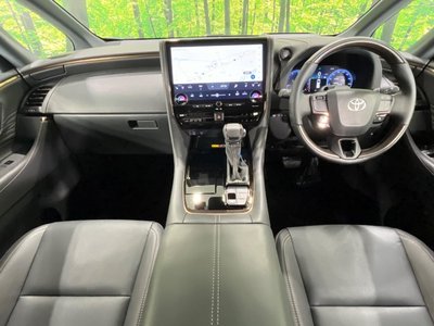 2025 Toyota ALPHARD — фото 2