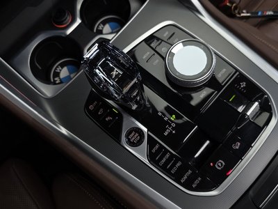 2022 BMW X6 — миниатюра 12