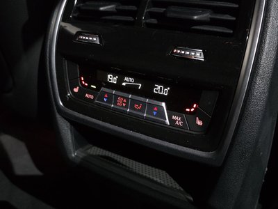 2022 BMW X6 — миниатюра 32