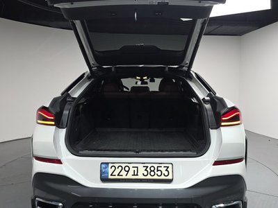 2022 BMW X6 — миниатюра 26