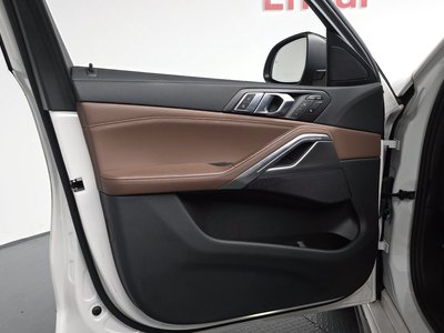 2022 BMW X6 — миниатюра 14