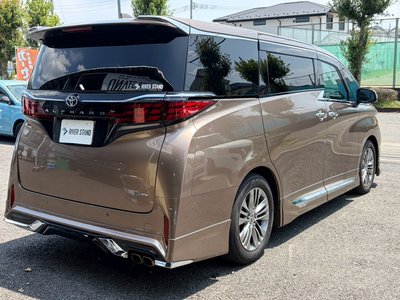 2025 Toyota ALPHARD — фото 9