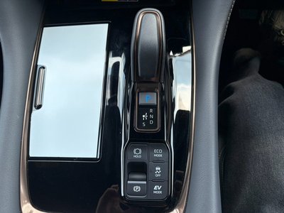 صورة مصغرة 46 لـ 2025 Toyota ALPHARD