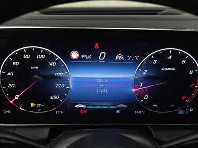 MERCEDES-BENZ GLC - 8