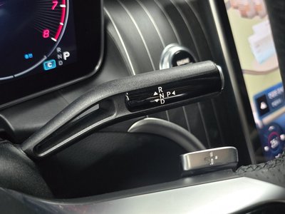 MERCEDES-BENZ GLC - 9