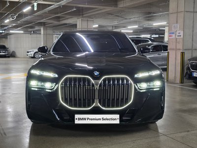 BMW 7 SERIES - 2