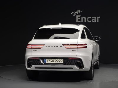 صورة مصغرة 4 لـ 2021 GENESIS GV70