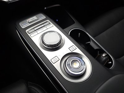 صورة مصغرة 9 لـ 2021 GENESIS GV70