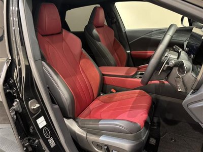 صورة 4 لـ 2023 Lexus RX