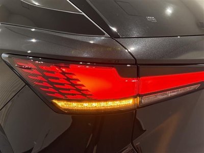 2023 Lexus RX thumbnail 40