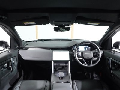 2025 LAND Rover DISCOVERY SPORT photo 2