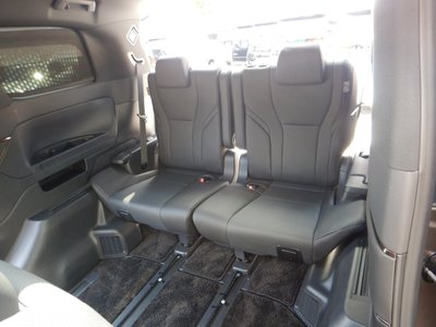 صورة 41 لـ 2025 Toyota ALPHARD