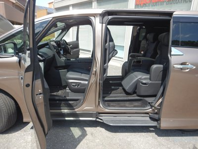 صورة 35 لـ 2025 Toyota ALPHARD