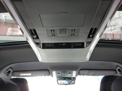 صورة 25 لـ 2025 Toyota ALPHARD